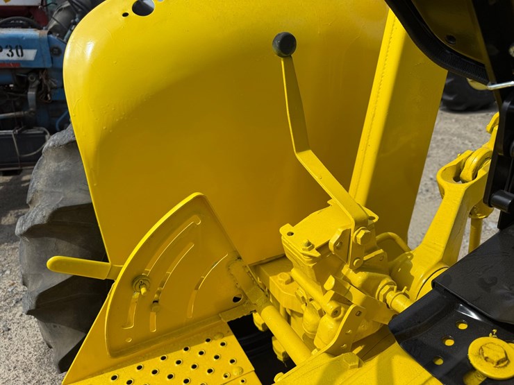 john-deere-301-image-24