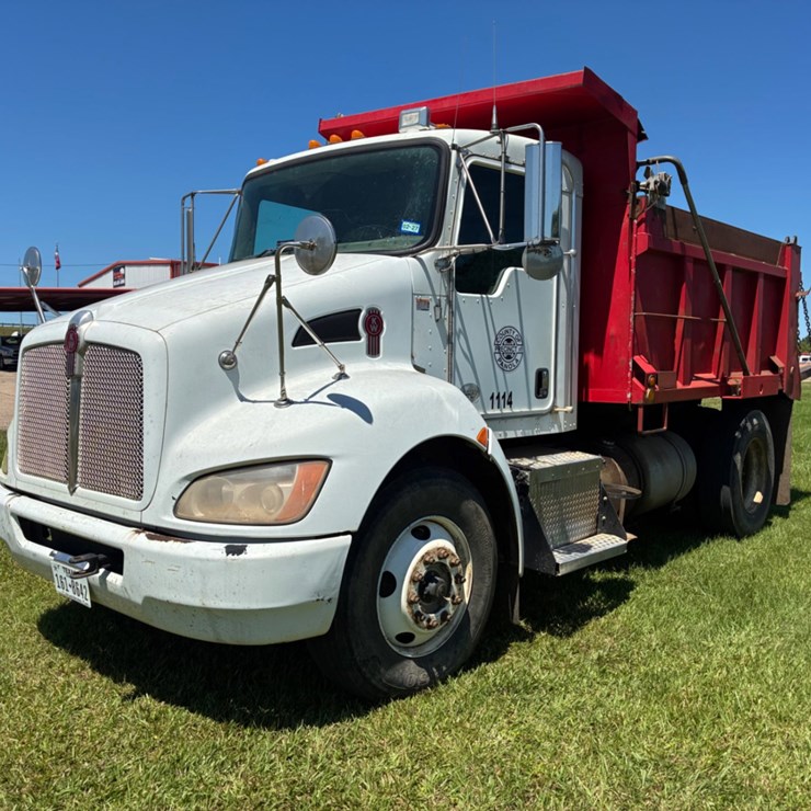 2012 KENWORTH T370