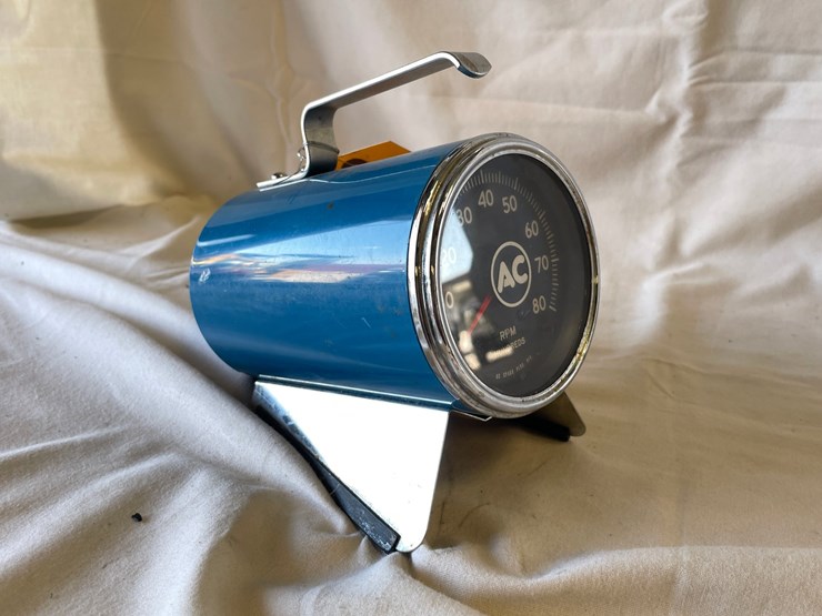 #5355-•-vintage-portable-tachometer-(las-cruces,-nm)-image-9