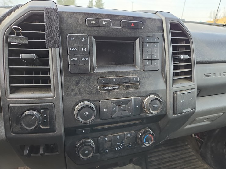 2018-ford-f450-xl-image-16
