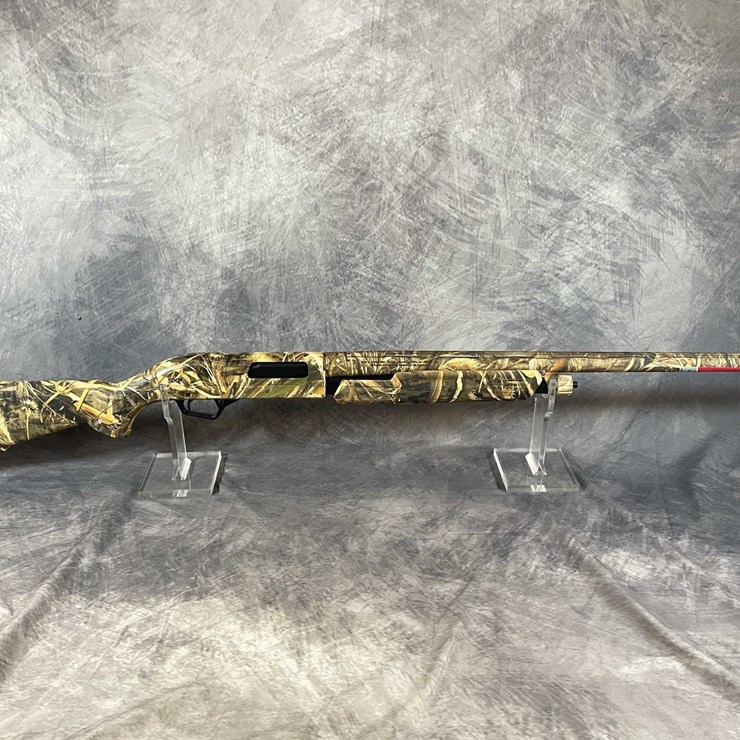 #10364 • Winchester SXP 12 Ga. Pump Action Shotgun, SN: TR6022-036177SP