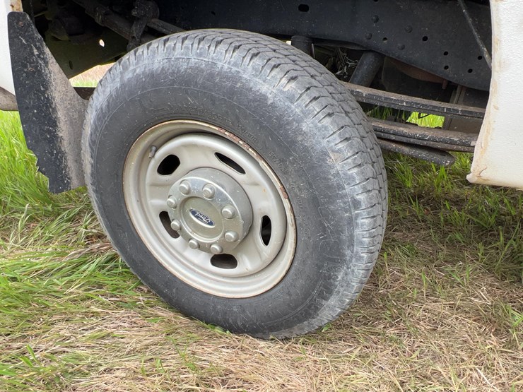 2014-ford-f250-image-29