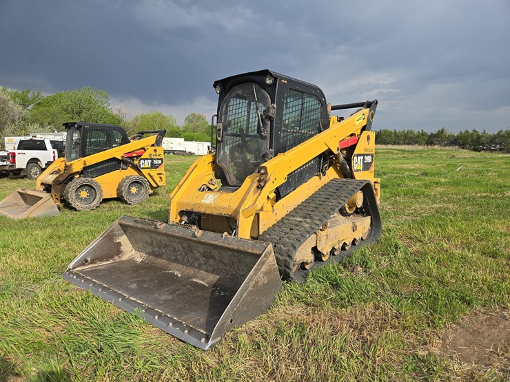 2018-caterpillar-299d2-image-1