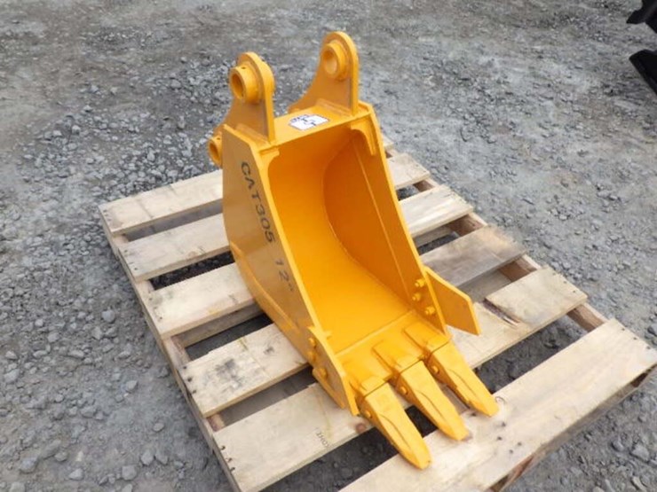 caterpillar-305-image-4