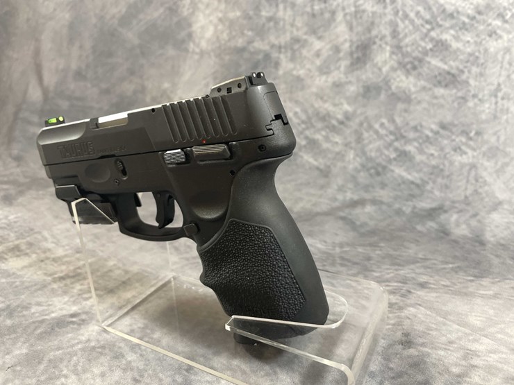 #10293-•-taurus-g2c-compact-40-s&w-pistol,-sn:-ada833873-image-10