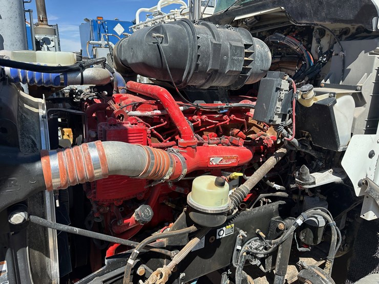 2013-kenworth-t800-image-16
