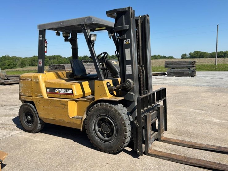 caterpillar-dp40-image-7