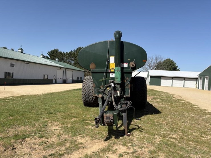 husky-8000-gallon-manure-tanker-image-2