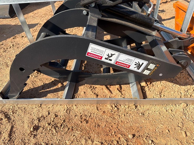 unused-wolverine-sbg-13-72w-skid-steer-brush-grapple-image-3