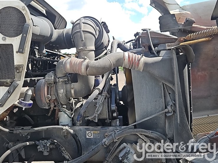 2005-kenworth-t800-image-23