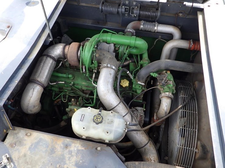 2017-deere-3754g-image-39