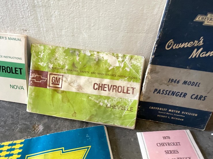 #5411-•-vintage-ford,-gm,-and-chevrolet-owner's-manuals-(las-cruces,-nm)-image-5