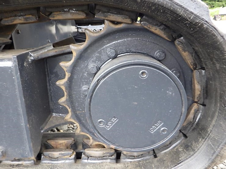 komatsu-pc28uu-image-46