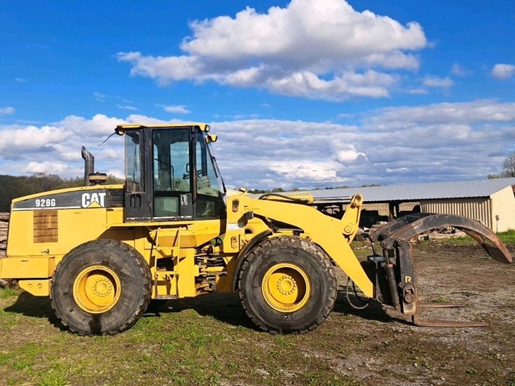 caterpillar-928g-image-2