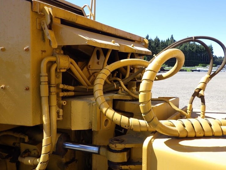 1985-caterpillar-d25c-image-11