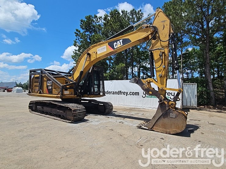 2016-caterpillar-323fl-image-7