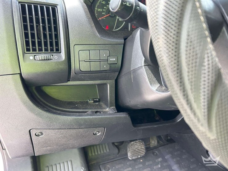 2017-ram-promaster-1500-image-24