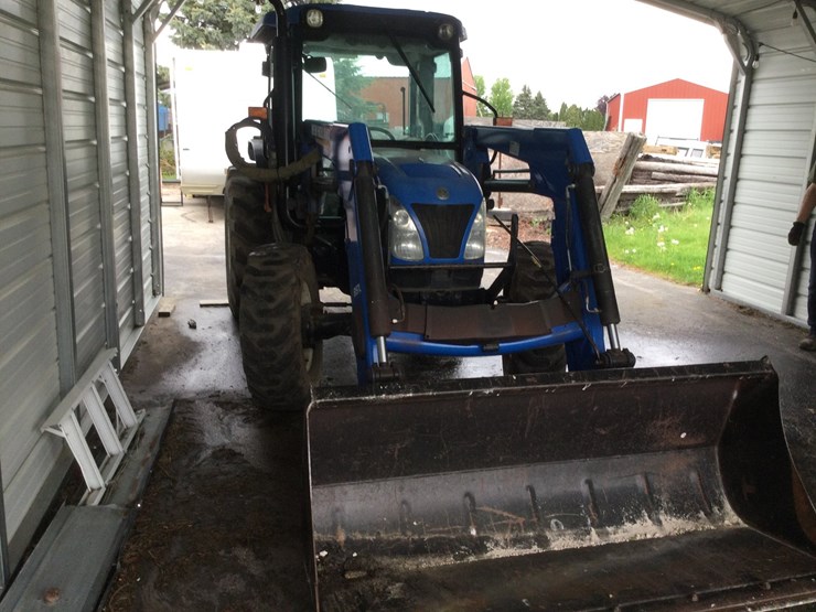 new-holland-t4020-image-3