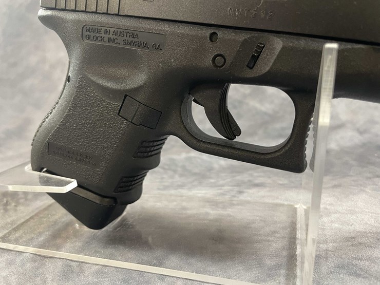 #10298-•-glock-model-27-40-s&w-pistol,-sn:-nwt212-image-13