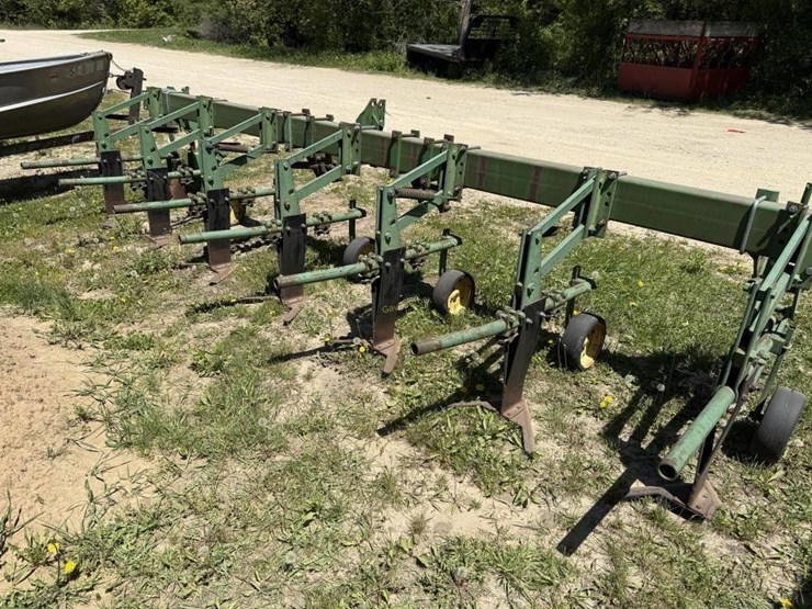 john-deere-885-image-3