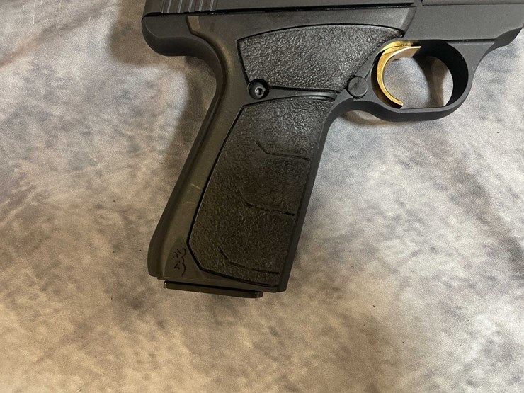 #10279-•-browning-buckmark-22-lr-pistol,-sn:-us515yx16135-image-3
