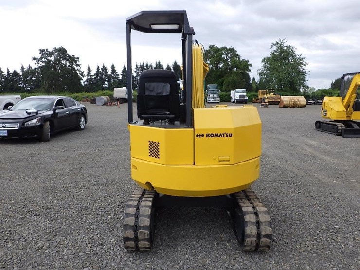 komatsu-pc28uu-image-5