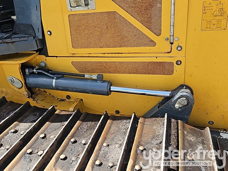 deere-450k-image-14
