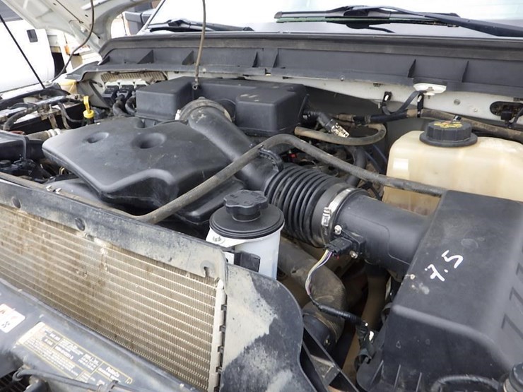 2011-ford-f350-image-12