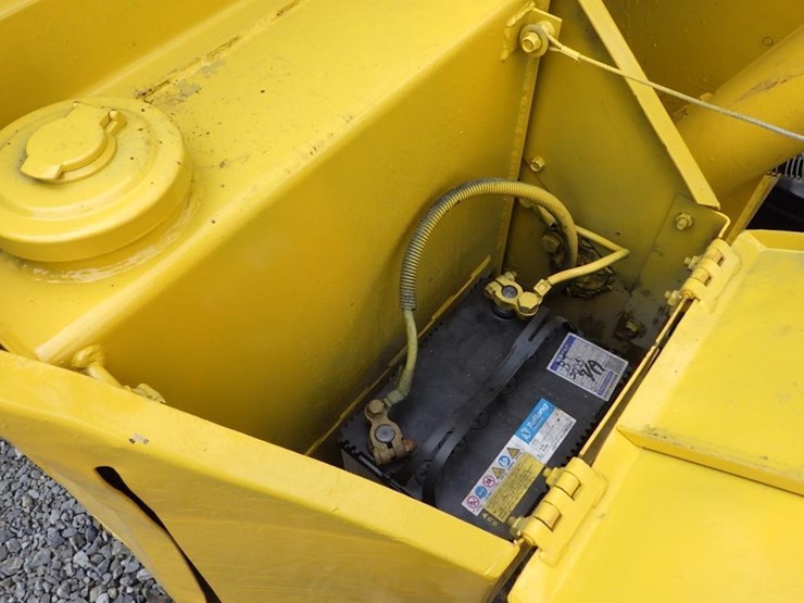 komatsu-pc28uu-image-27
