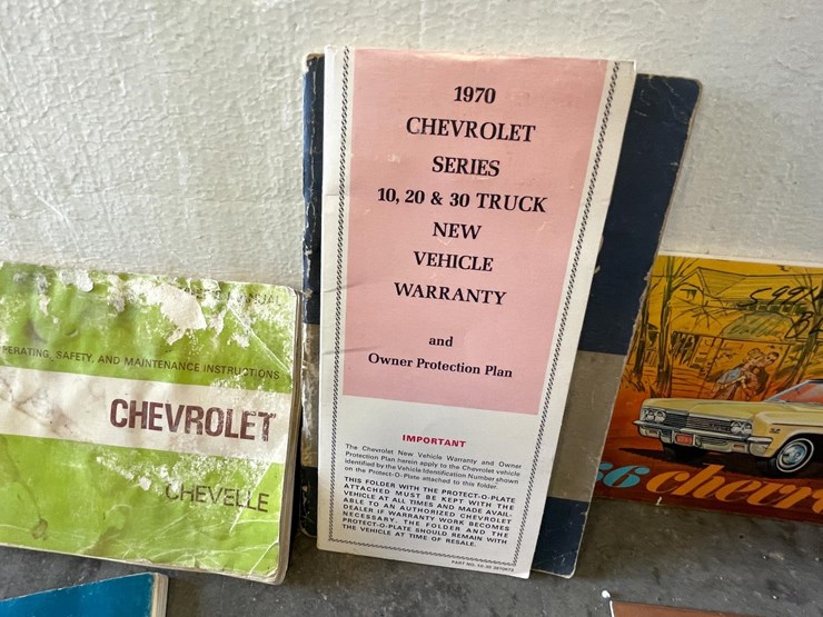 #5411-•-vintage-ford,-gm,-and-chevrolet-owner's-manuals-(las-cruces,-nm)-image-9