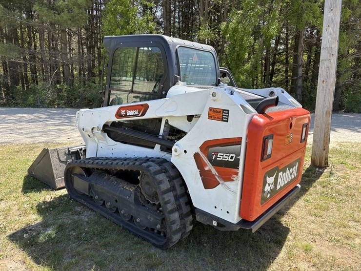 2022-bobcat-t550-image-10
