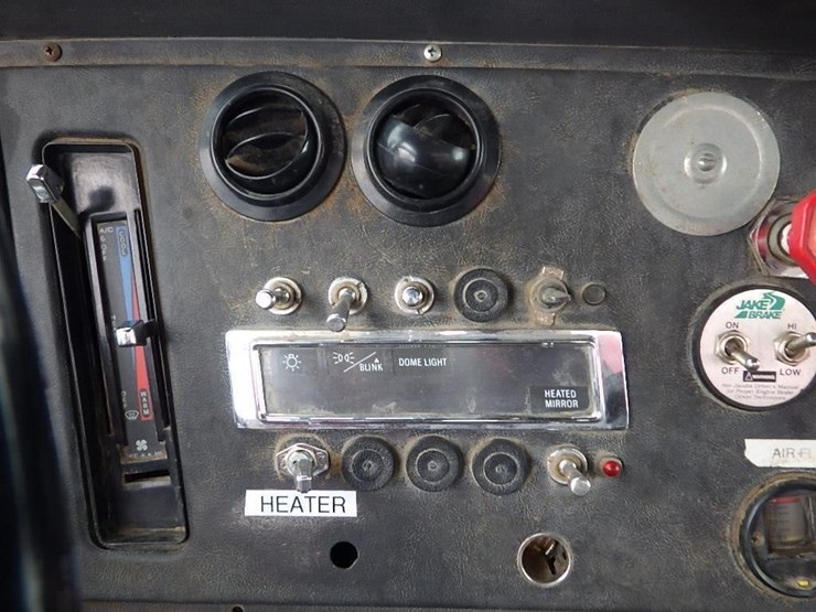 1988-ford-lt9000-image-58