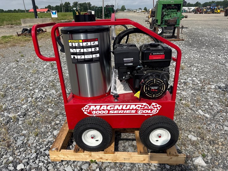 #5405-•-unused-magnum-4000-hot-water-pressure-washer-2616120-image-5