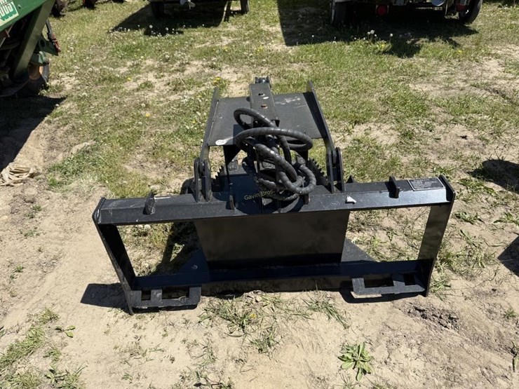 universal-attach-stump-grab-bucket-image-4