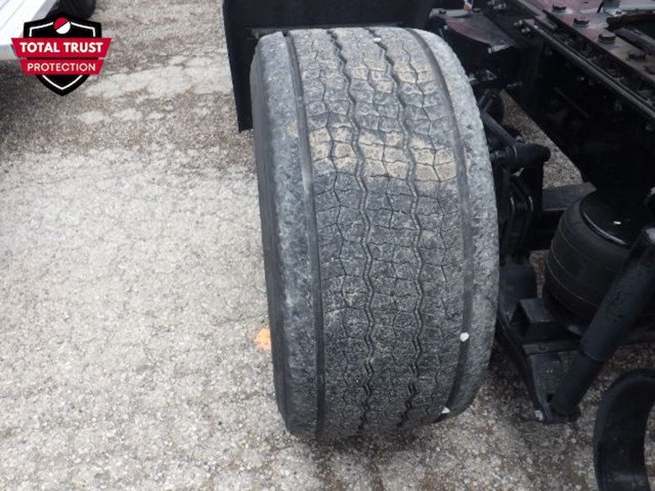 2023-kenworth-t680-image-14