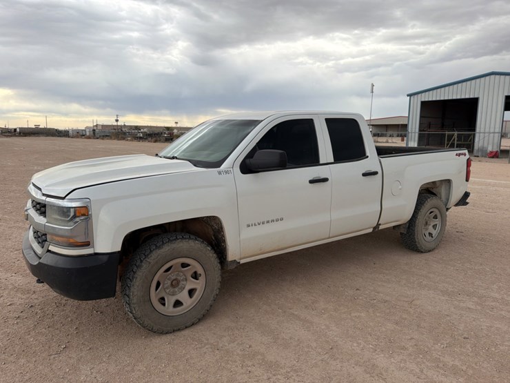2019-chevrolet-silverado-1500-image-1