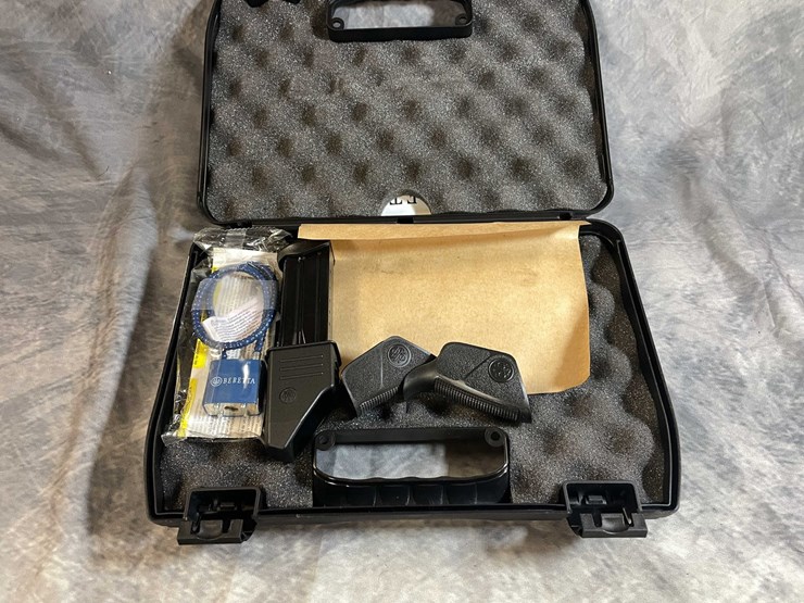 #10282-•-beretta-apx-a1-compact-9mm-luger-pistol,-sn:-a288892x-image-22