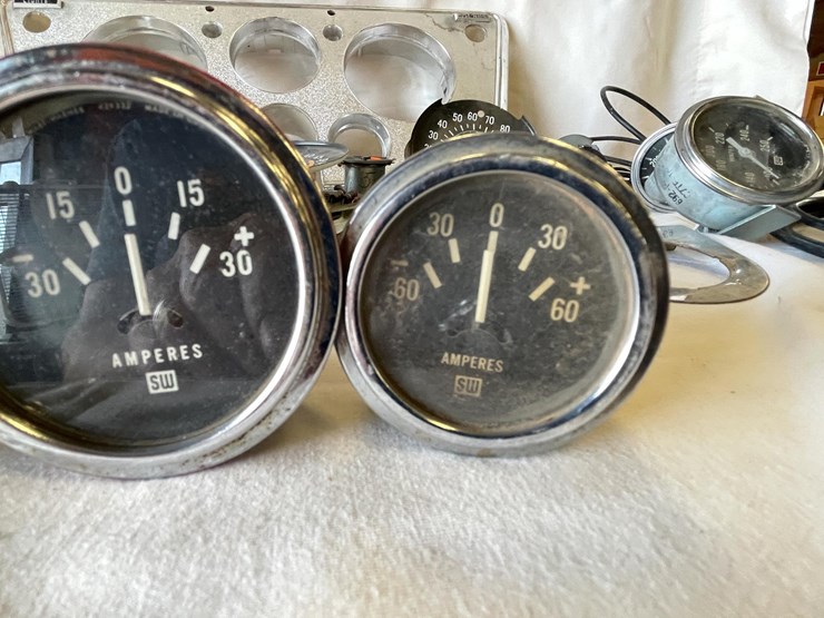 #5356-•-chevrolet-truck-parts-and-more-(las-cruces,-nm)-image-9