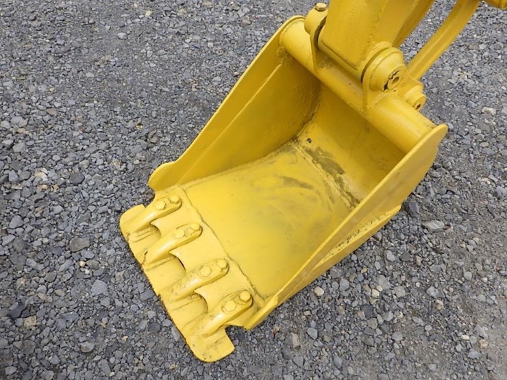 komatsu-pc28uu-image-19