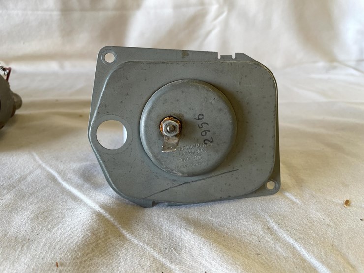 #5361-•-(5)-automotive-clocks-(las-cruces,-nm)-image-3