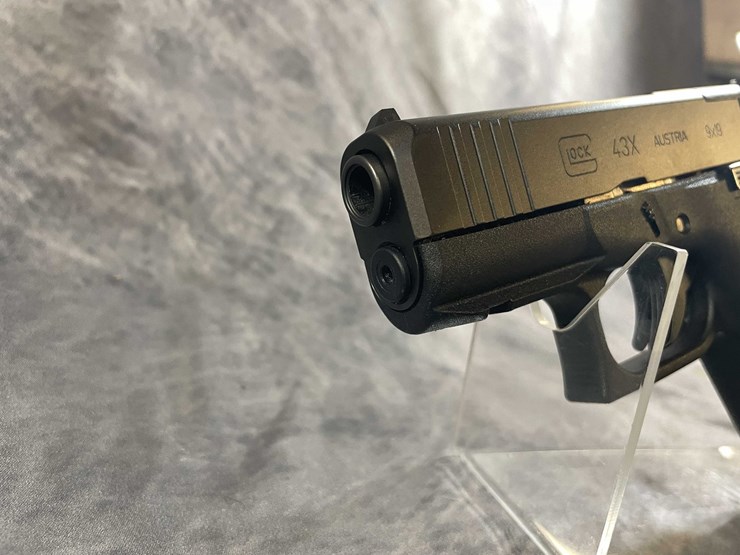 #10305-•-glock-43x-9mm-luger-pistol,-sn:-cfnd722-image-9