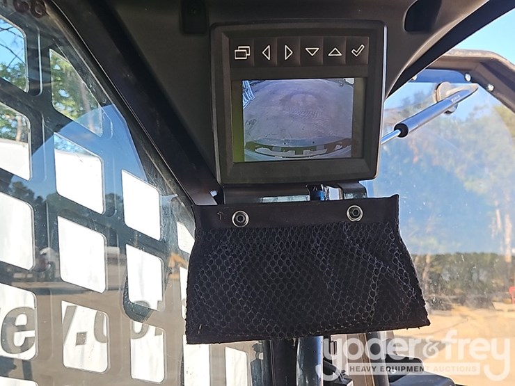 2024-deere-333g-image-46