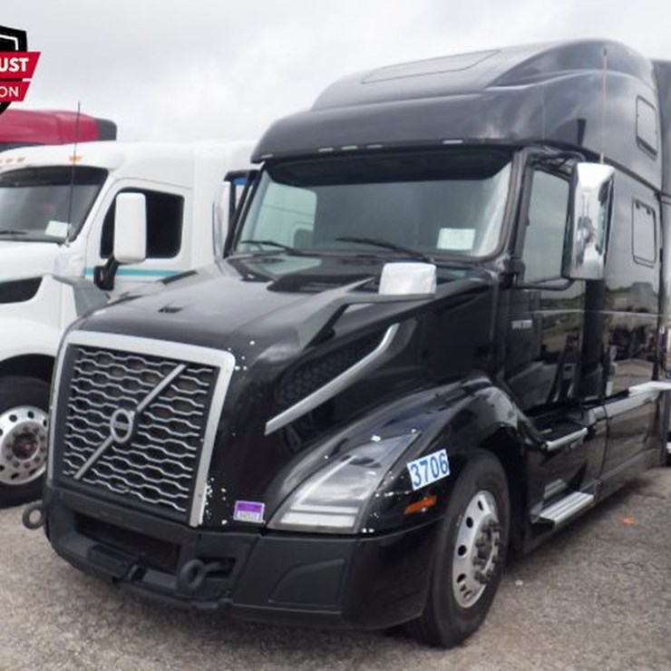 2019 VOLVO VNL860