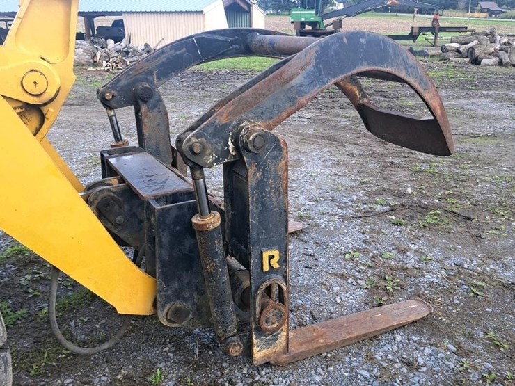caterpillar-928g-image-29