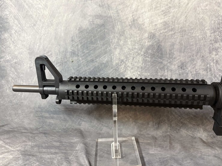 #10340-•-mossberg-715-tactical-22-lr-semi-auto-rifle,-sn:-elg3434270-image-8