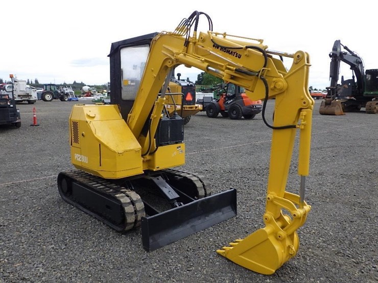 komatsu-pc28uu-image-2