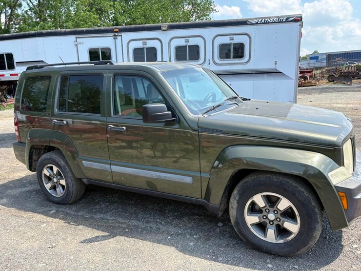 2008-jeep-liberty-image-6