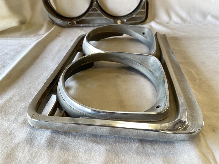 #5389-•-buick-skylark-gs-headlight-bezels-(las-cruces,-nm)-image-14