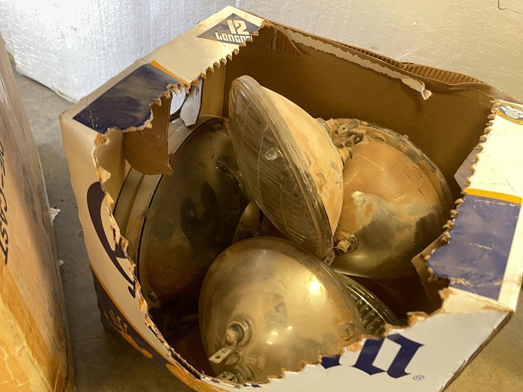 #5400-•-huge-lot-of-classic-car-parts-(las-cruces,-nm)-image-22
