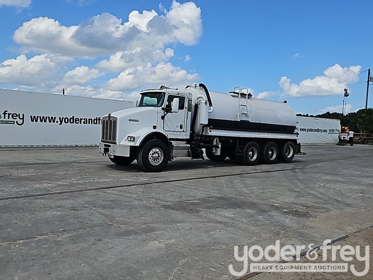 2005-kenworth-t800-image-2